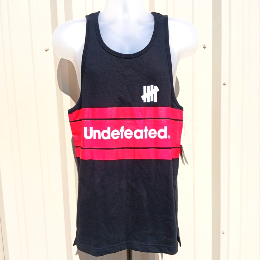 New with tags UNDEFEATED Tank top size Medium